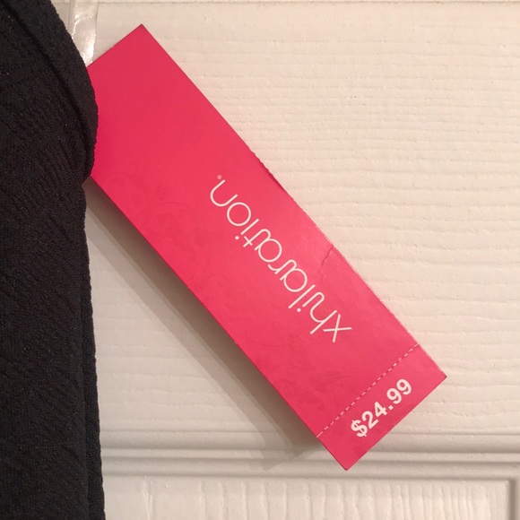 Patterned halter dress - Picture 6 of 7